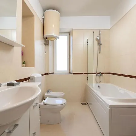 Appartement Klara Bacvice *